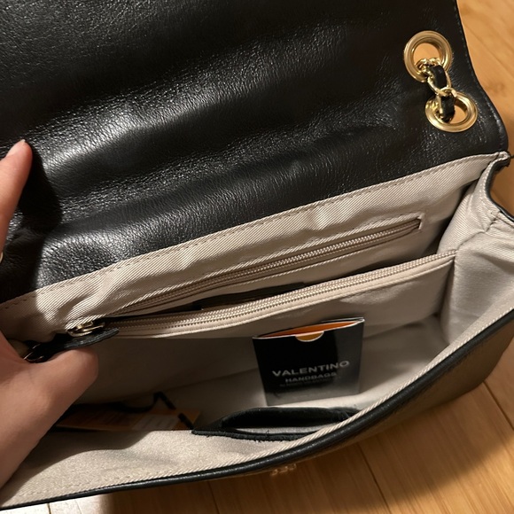 Valentino Black Quilted Women's Bag - Picture 6 of 13